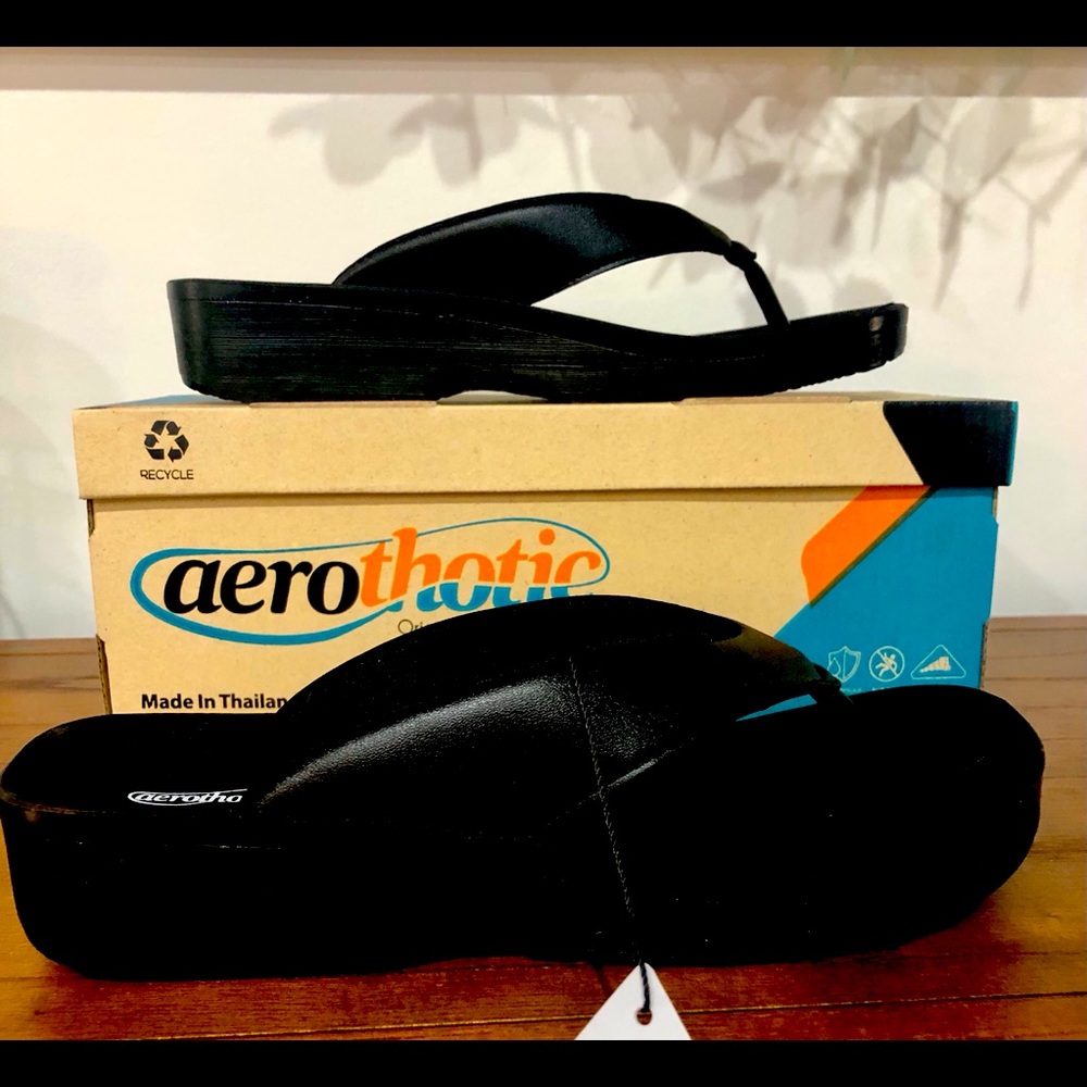 Aerothotic Flip Flops